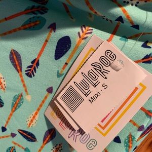 LuLaroe Maxi- Small